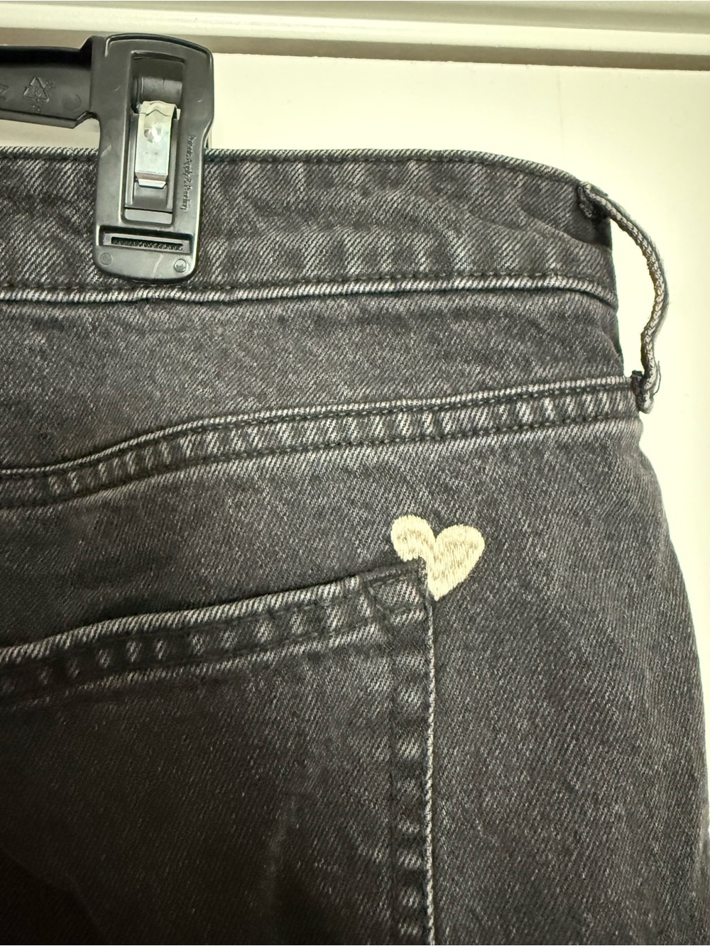 Curve Love High Rise 90s Relaxed Jeans - Picture 4 of 8